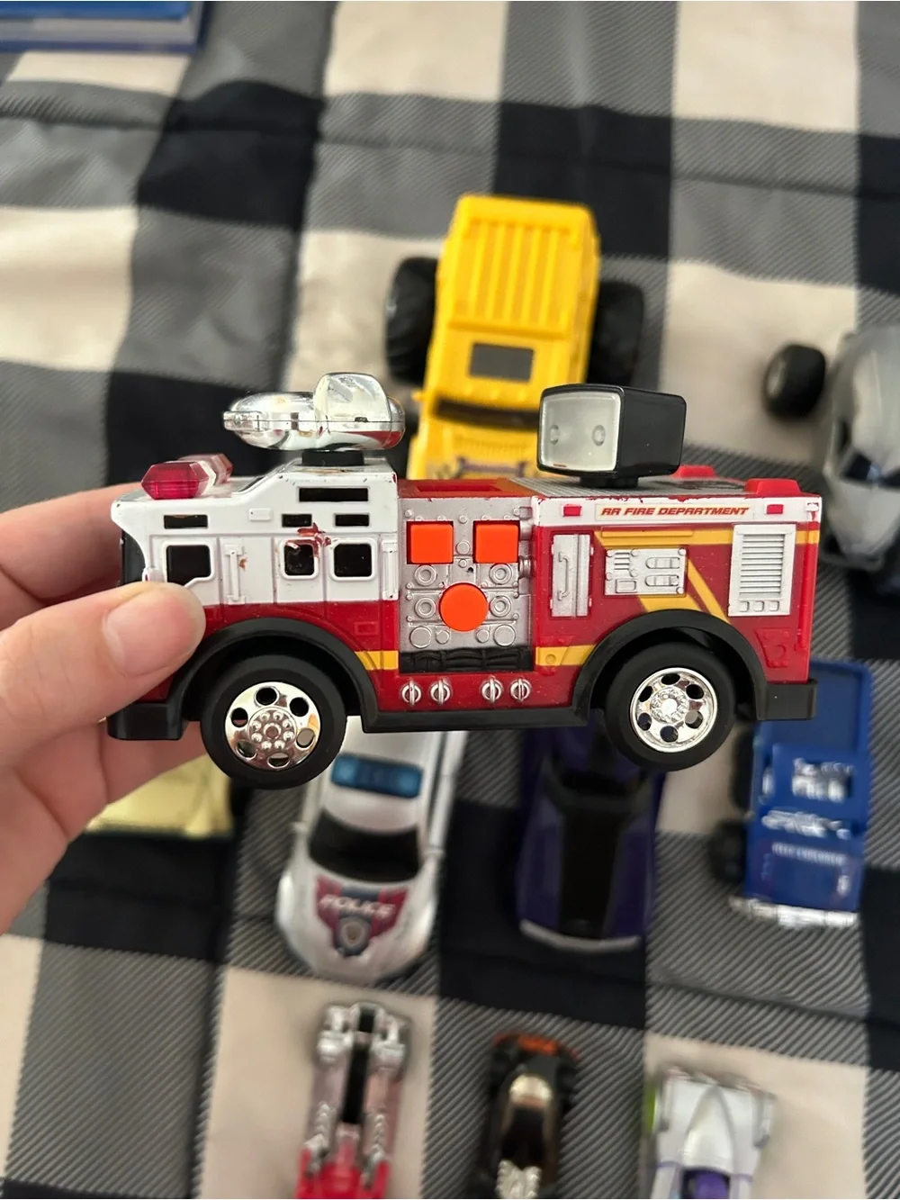 Multi-Color Kids Vehicle Lot